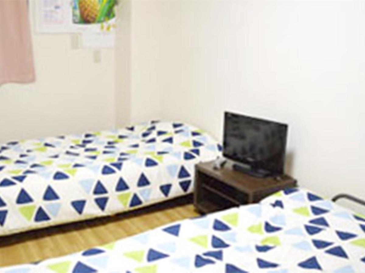 Guest House Fukutomi - Female Only Naha Extérieur photo