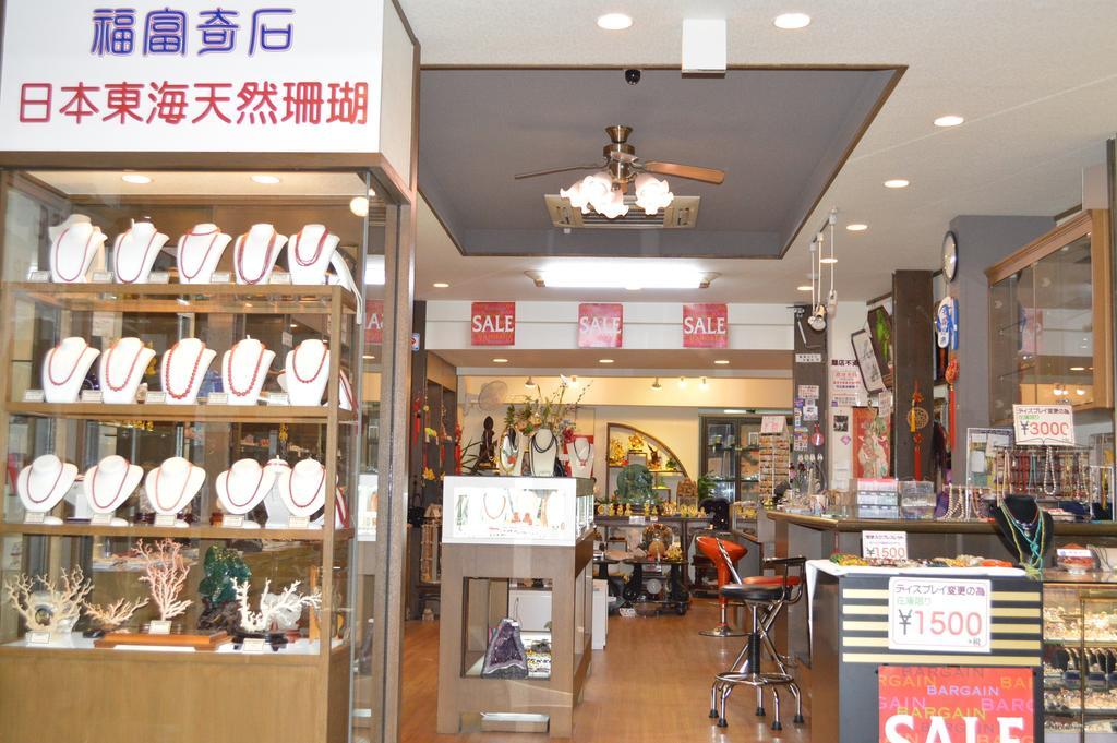 Guest House Fukutomi - Female Only Naha Extérieur photo