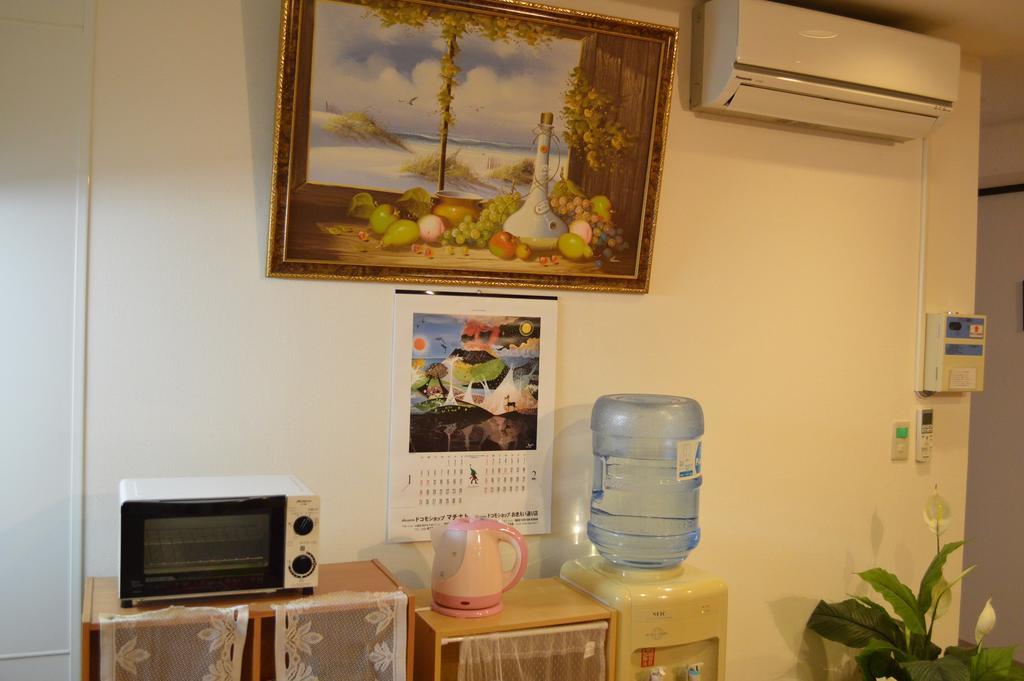 Guest House Fukutomi - Female Only Naha Extérieur photo